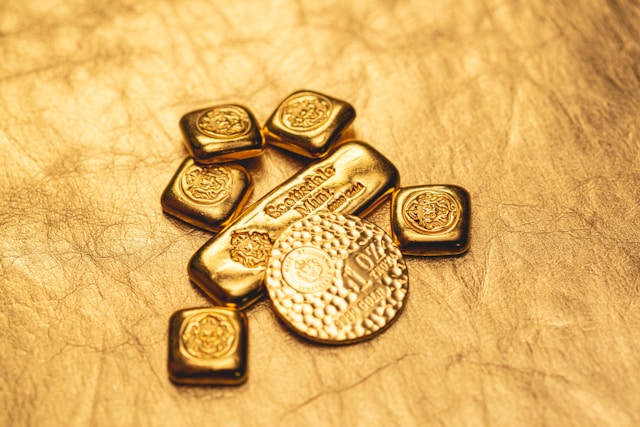 Gold Stalls for Direction as Investors Eye Fed Cues