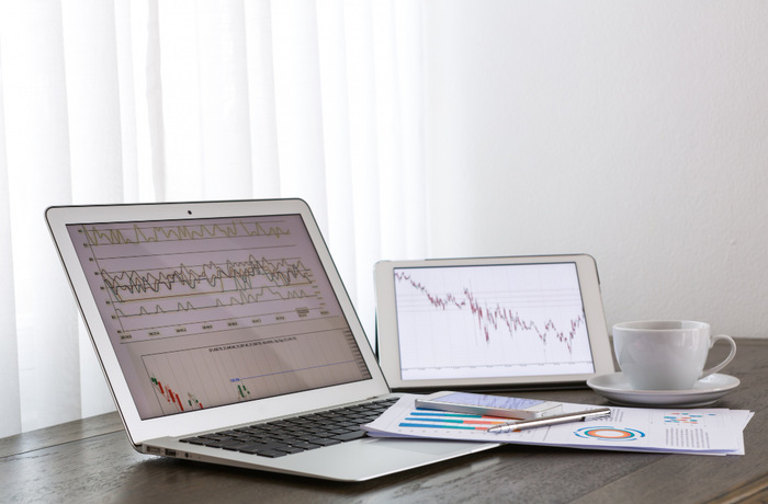 Morning Digest: Mixed Signals as Yen and Dollar Strengthen